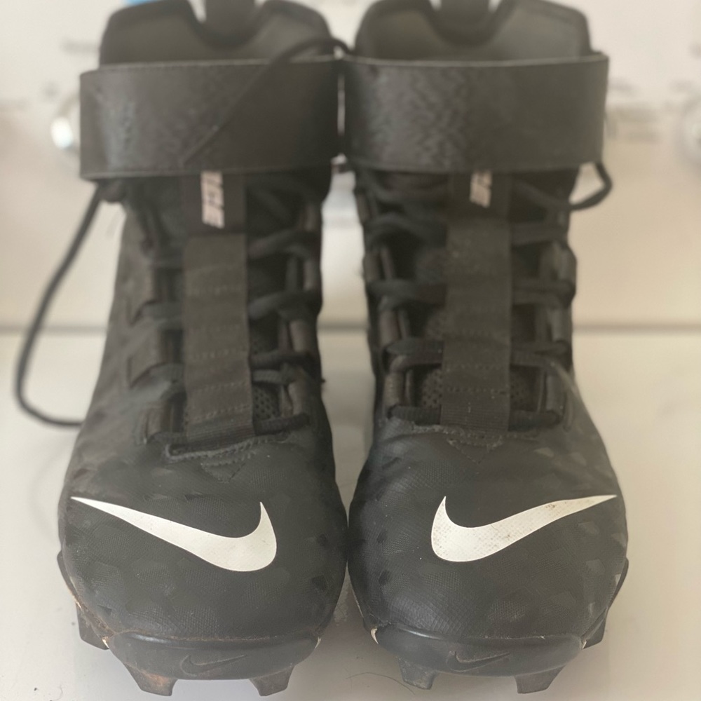 Men’s Nike cleats size 11.5.
